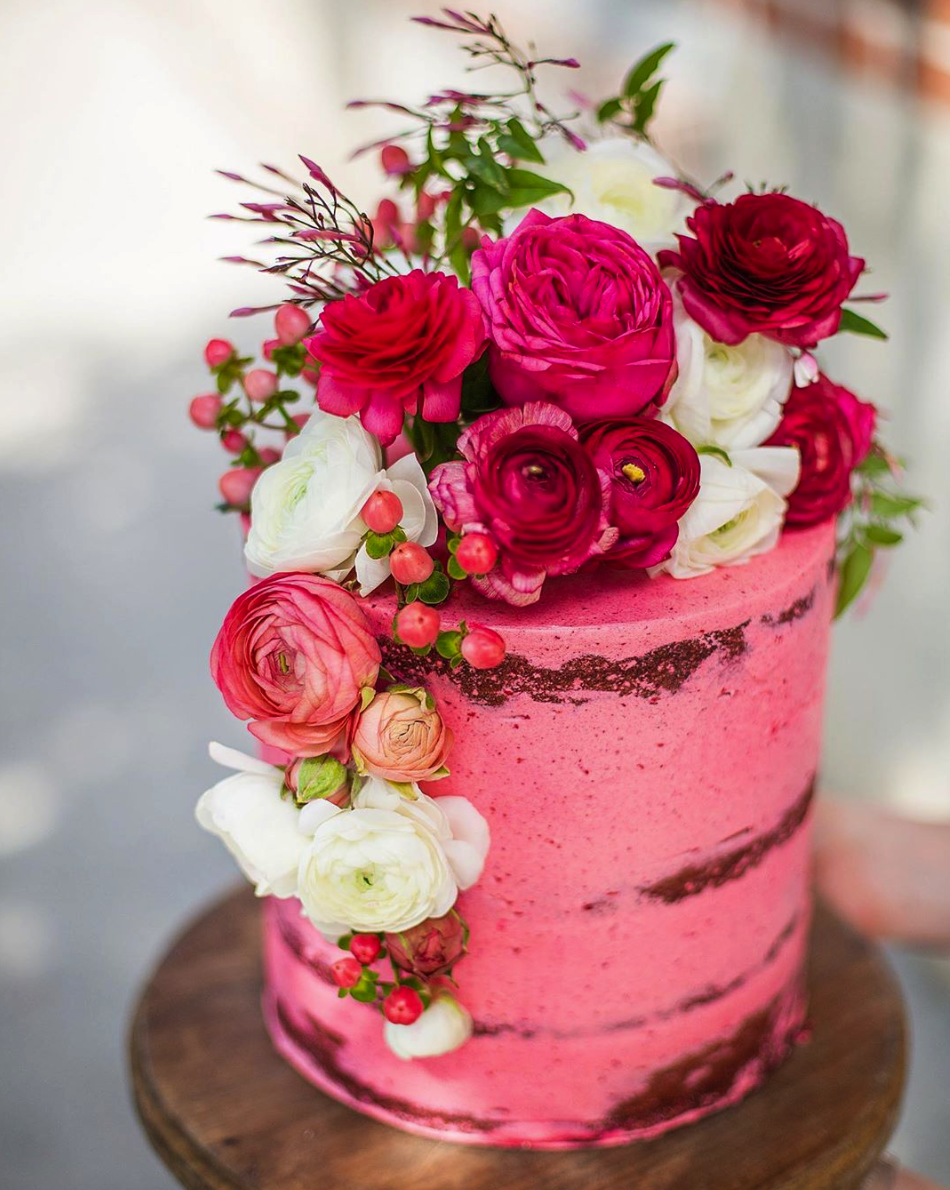 How To Choose The Wedding Cake Flowers 37