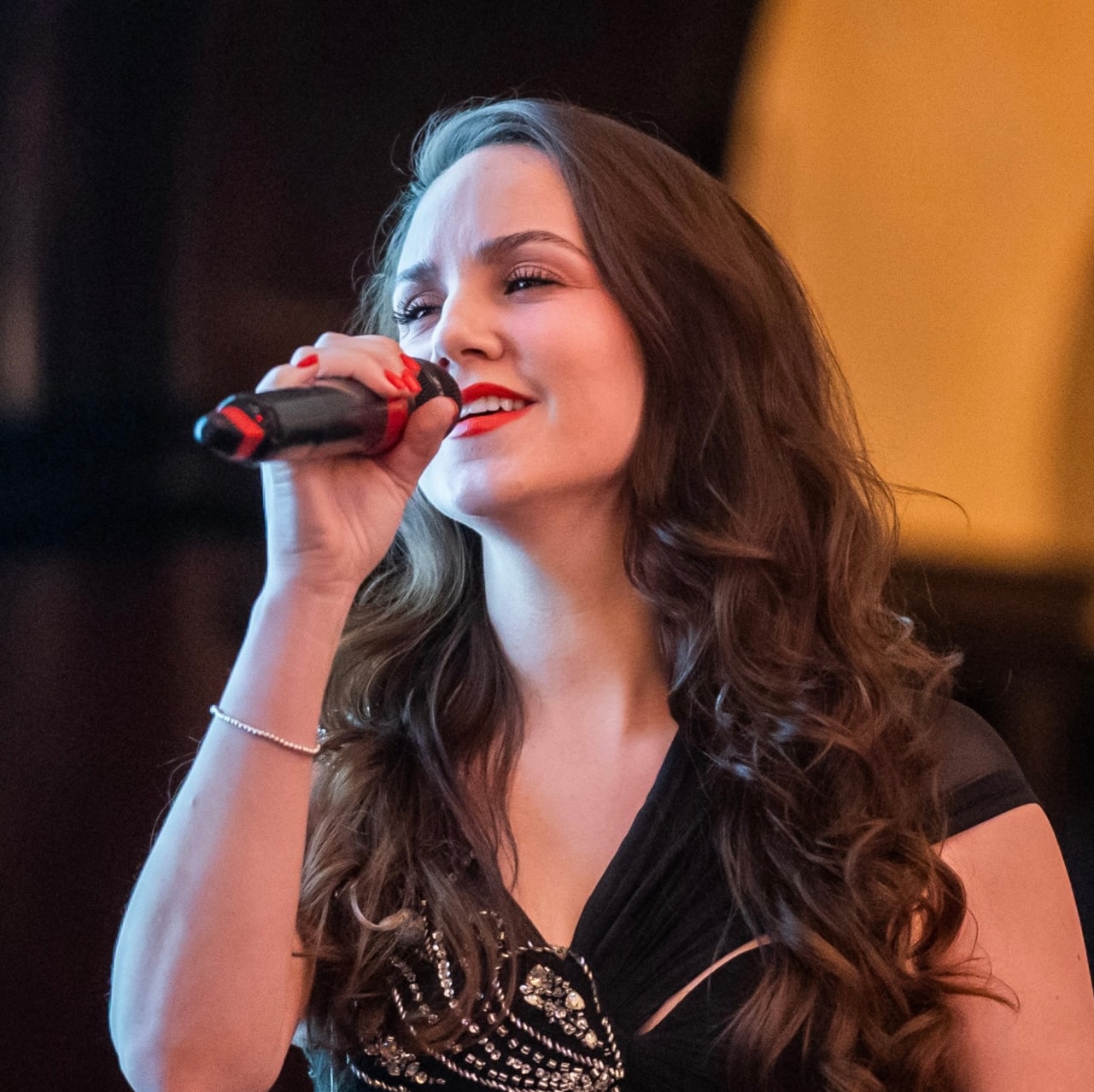 Claire Rossi | Pop, RnB, Soul, Motown | Solo or Duo