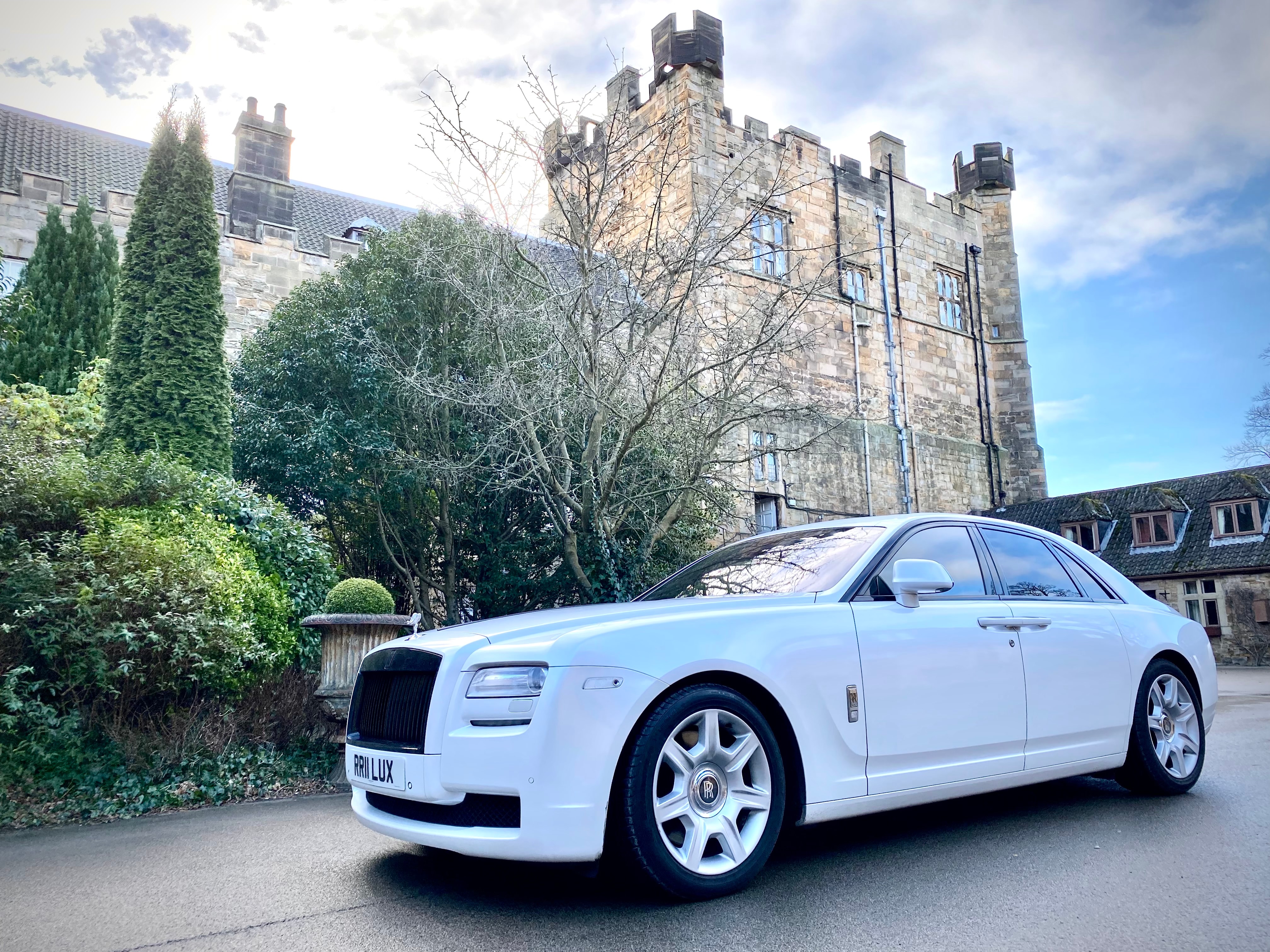 Beautiful Cristal White Rolls Royce