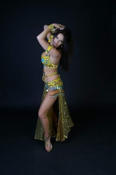 Belly Dancer To Make Your Special Themed Events Sparkle!