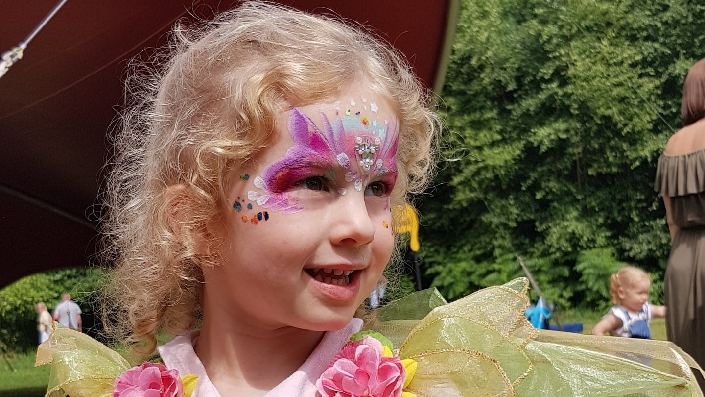 The 15 Best Face Painters in Derbyshire for Hire, Instant Prices