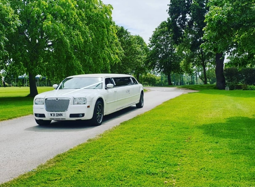 Arrive in Style in this 8 Seater Limo